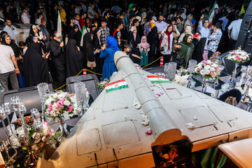 غدیر نماد اتحاد و همدلی؛ مهمانی ۱۰ کیلومتری غدیر - تهران