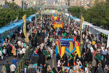 غدیر نماد اتحاد و همدلی؛ مهمانی ۱۰ کیلومتری غدیر - تهران