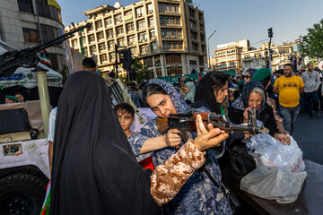 غدیر نماد اتحاد و همدلی؛ مهمانی ۱۰ کیلومتری غدیر - تهران