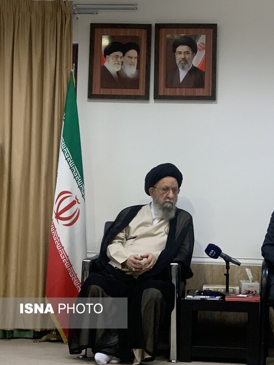 تجلی بندگی در سیاست| امام خمینی(ره) هنرمند بود که «نفس اماره» را به «نفس مطمئنه» تبدیل کرد