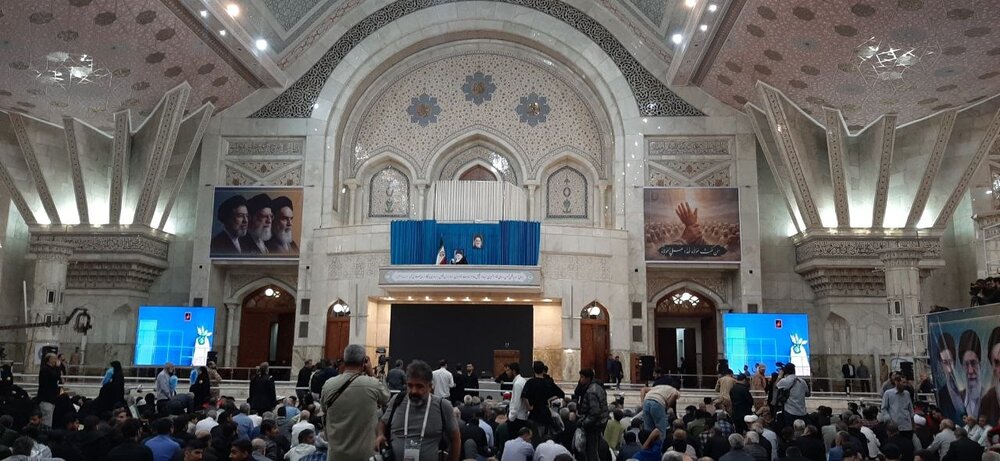 مراسم سی و هفتمین سالگرد بزرگداشت امام خمینی (ره) آغاز شد