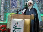 امام جمعه ورامین: پیوند مردم و ولایت، رمز اقتدار و ماندگاری انقلاب اسلامی است