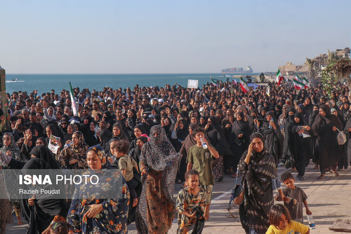 تشییع پیکر شهید «قدرت زرنگاری» - جزیره هرمز