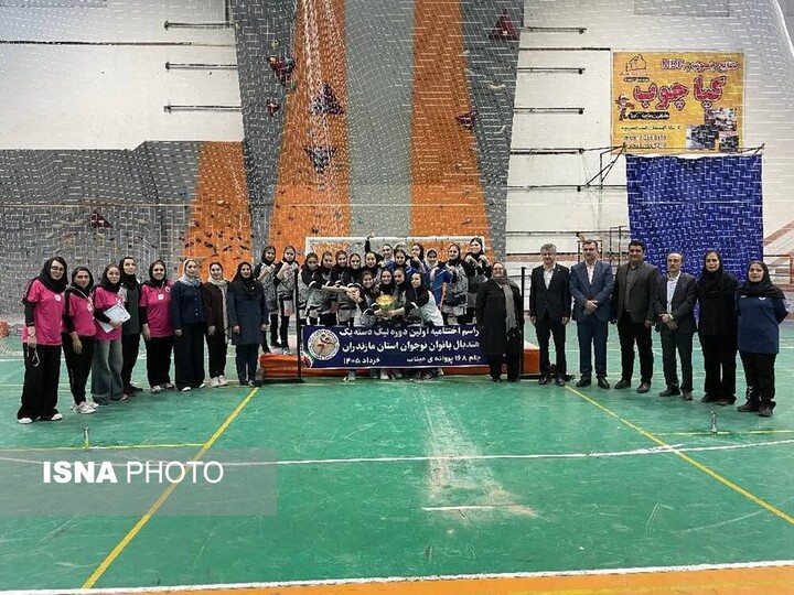 نماینده رستمکلا قهرمان لیگ هندبال دختران مازندران جام ۱۶۸ پروانه میناب شد
