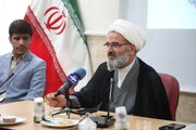 امام جمعه سمنان: ادبیات آموزشی ما هنوز مبتنی بر روخوانی کتاب‌ها است