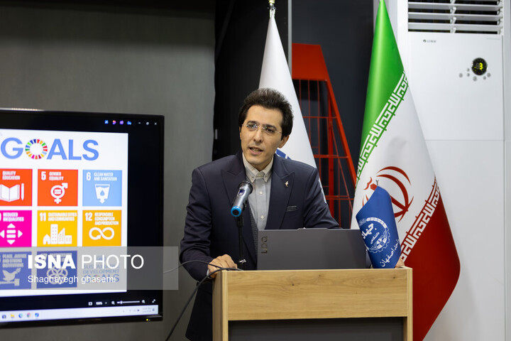 رونمایی از «آیین سبز» در جهاد دانشگاهی اصفهان؛ گامی برای نهادینهسازی فرهنگ مسئولیتپذیری