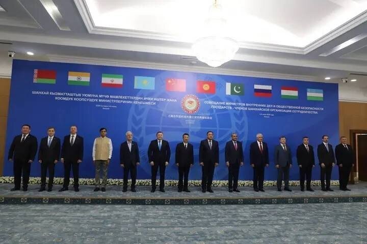 وزیر کشور به تهران‌ بازگشت