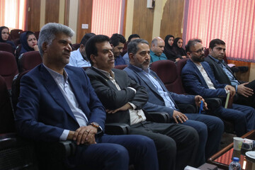 هم‌افزایی برای توسعه جهاد دانشگاهی هرمزگان - تأکید معاون هماهنگی و امور مجلس بر تسریع پروژه‌های عمرانی