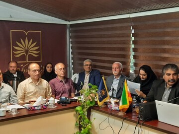 نشست «عصری با غلامعلی وحید مازندرانی» مترجم و پژوهشگر در ساری برگزار شد