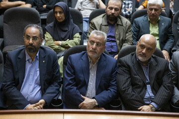 اولین اکران عمومی مستند «شاخه‌ای روی آب»
