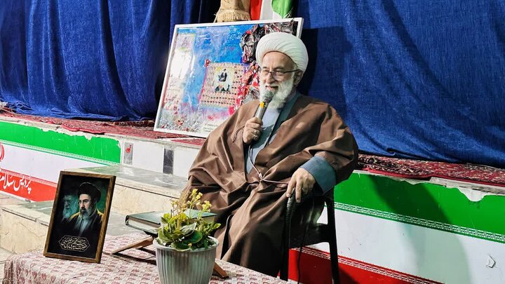 نماینده البرز در مجلس خبرگان: جراحت‌های جزئی رهبر انقلاب کاملاً برطرف شده است