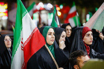 مراسم وداع مردم اصفهان با شهدای جنگ رمضان
