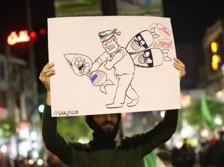 زبانِ بی‌پرده‌ی تصویر؛ کاریکاتور در بازخوانیِ تلاقیِ «سیاست و اقتصاد»