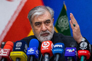 عزیزی: امروز آمریکایی‌ها رسوای تاریخ هستند