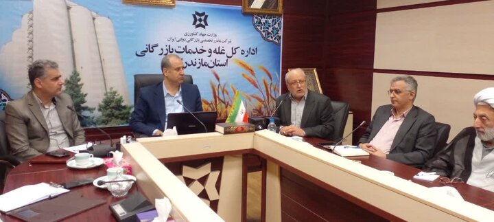 تأکید مدیران سازمان برنامه و بودجه کشور بر پرداخت به‌موقع مطالبات گندم‌کاران
