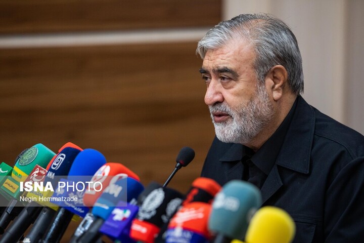 عزیزی: همه ظرفیت‌های کشور برای پیگیری حقوقی جنایات آمریکا و اسرائیل بسیج شوند