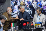 سخنگوی وزارت خارجه نشان ادبی دریافت کرد