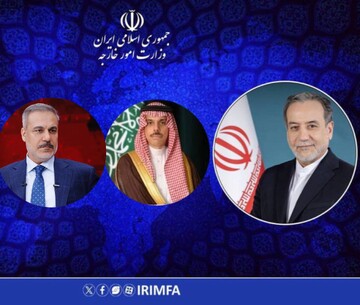 گفت‌وگوی تلفنی عراقچی با وزرای خارجه ترکیه و عربستان