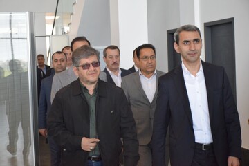 بازدید مدیران راه‌آهن ایران و آذربایجان از بارانداز ریلی آستارا