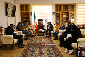 دیدار مهدی باصولی معاون آموزشی جهاد دانشگاهی کشور با جعفر مردانی استاندار چهارمحال و بختیاری