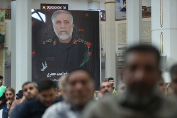 بزرگداشت سرلشکر شهید احمد جعفری و سرلشکر شهید غلامرضا رضائیان - حرم شاهچراغ (ع)