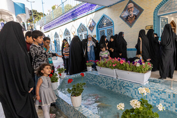 مراسم بزرگداشت شهدای اقتدار ایران