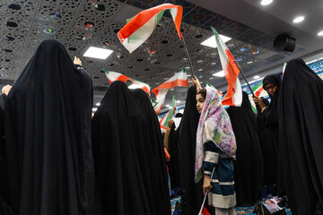 مراسم بزرگداشت شهدای اقتدار ایران