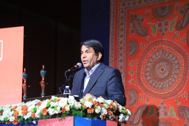 استاندار: چالش اصلی صنایع دستی کرمان تولید نیست، بازار است