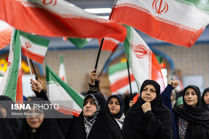 مراسم بزرگداشت شهدای اقتدار ایران