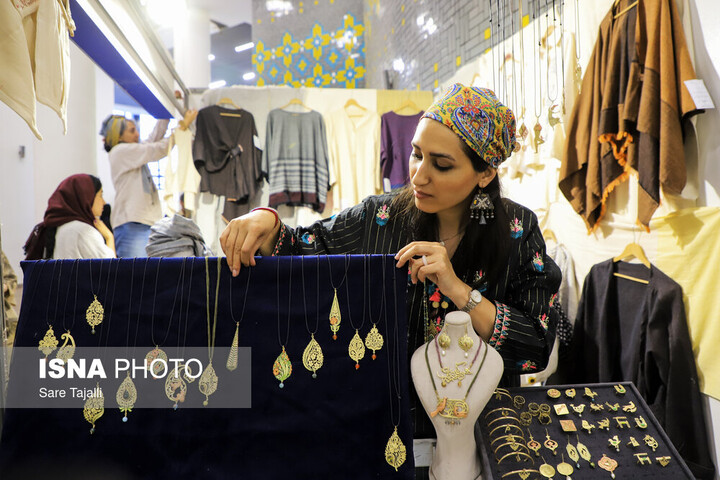 افتتاح نمایشگاه صنایع‌ دستی خلاق تُرنگ - کرمان