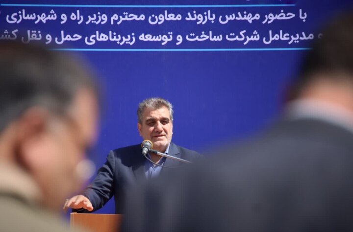 احداث ۳۷۰۰ مگاوات نیروگاه خورشیدی در استان سمنان/ اتصال ۲۴۰ مگاوات برق به شبکه سراسری