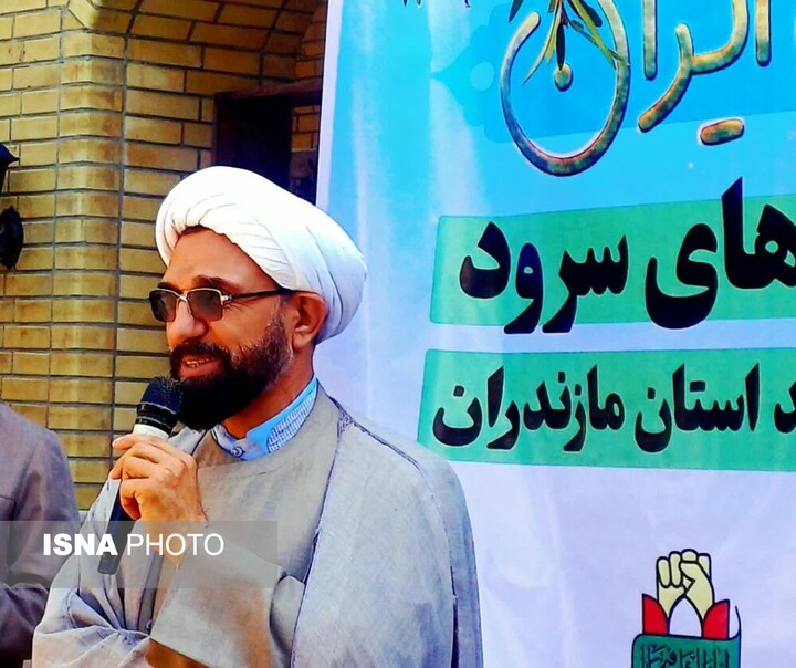 همصدایی ۳۰ گروه سرود مازندران در جوار شهدای گمنام/ تجدید بیعت بچههای مسجد با شهدا