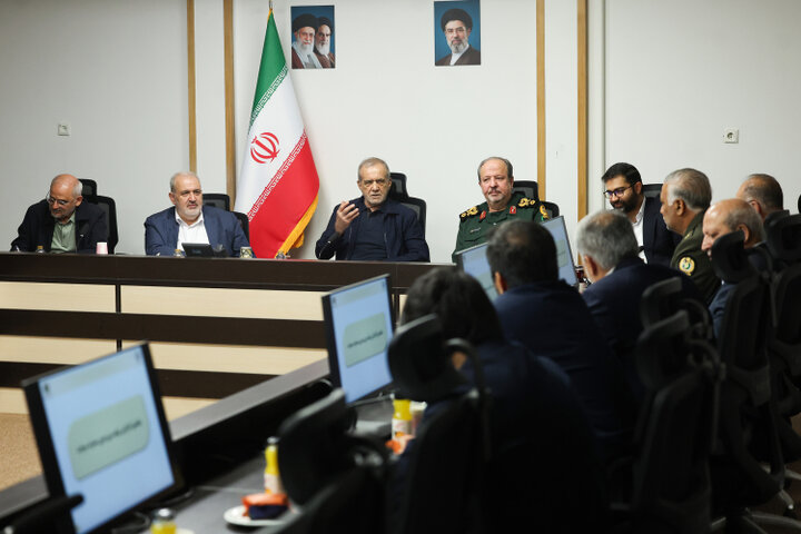 پزشکیان در نشست مشترک وزرای دفاع و نیرو: هدف دولت کاهش فشارهای معیشتی مردم است