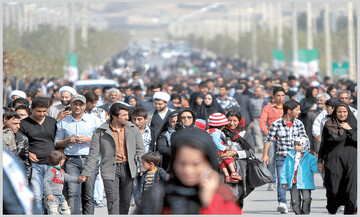 تغییر مبنای حقوق بازنشستگی از دو سال آخر به کل سنوات در دست بررسی/دولت لایحه جامع بدهد