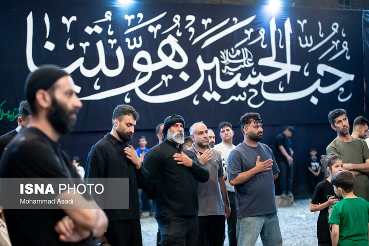 قرآن باید از حاشیه به متن هیأت بازگردد