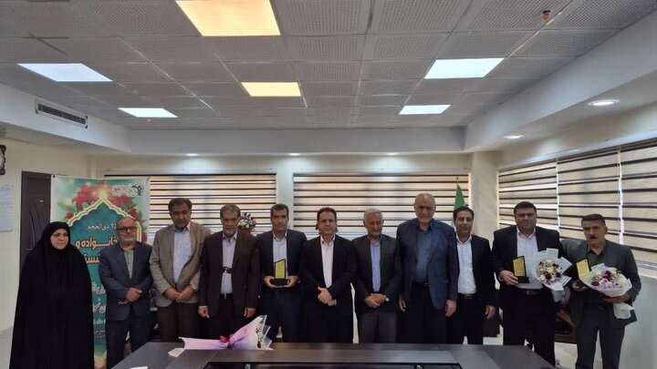 معاون استاندار کهگیلویه و بویراحمد: تجربیات بازنشستگان راهنمای توسعه استان است