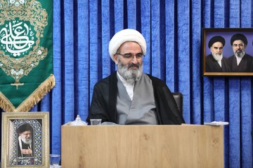 امام جمعه سمنان: تصمیم نهایی درباره مسائل راهبردی کشور با رهبری و  فصل‌الخطاب است