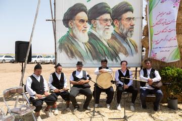 آیین جشن خرمن در روستای شفیع آباد- نیشابور