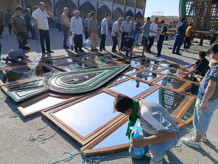 نخلبندی مهریز؛ آیینی که آینههای نذر، ایمان و خاطره را بر شانه تاریخ مینشاند