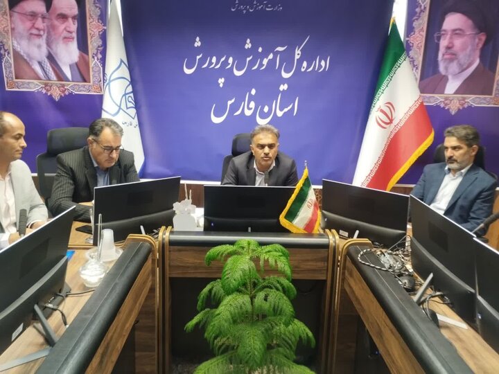 مدیرکل آموزش و پرورش فارس: دریافت هرگونه شهریه هنگام ثبت‌نام دانش‌آموزان  ممنوع است