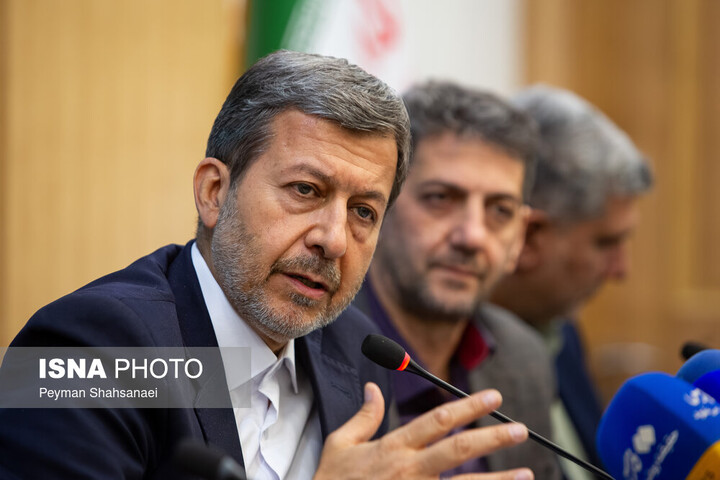 استاندار اصفهان: جشنواره ملی مروارید باید به جریان ملی پوشاک ایرانی-اسلامی تبدیل شود