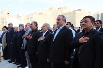 کلنگ زنی مدرسه ۱۲ کلاسه ایران در شهرک امام علی بیرجند توسط وزیر آموزش و پرورش