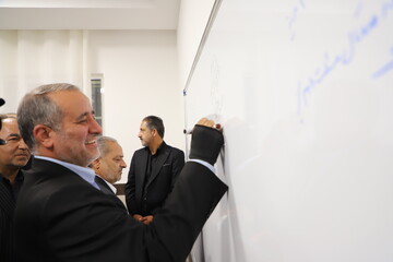 حضور وزیر آموزش و پرورش در آیین افتتاح دومی مدرسه مرحوم پروفسور داریوش گنجی در بیرجند