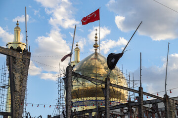 تعویض پرچم حسینیه اعظم زنجان
