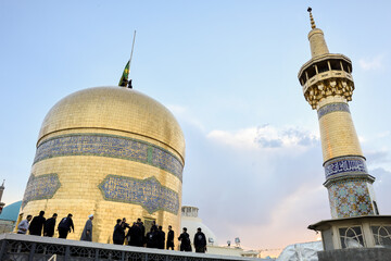 آیین سنتی اذن عزای امام حسین (ع) در حرم مطهر رضوی