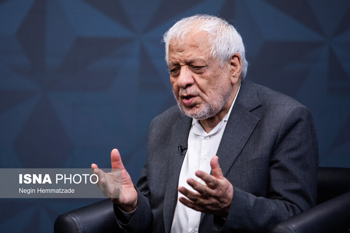 بادامچیان: اگر دشمن در ما احساس ضعف کند بدترین حمله را می‌کند/ هم مذاکره می‌کنیم، هم دفاع