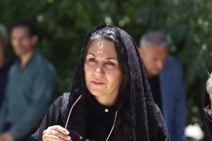 هنرمندان در خاکسپاری شهرزاد جواهری