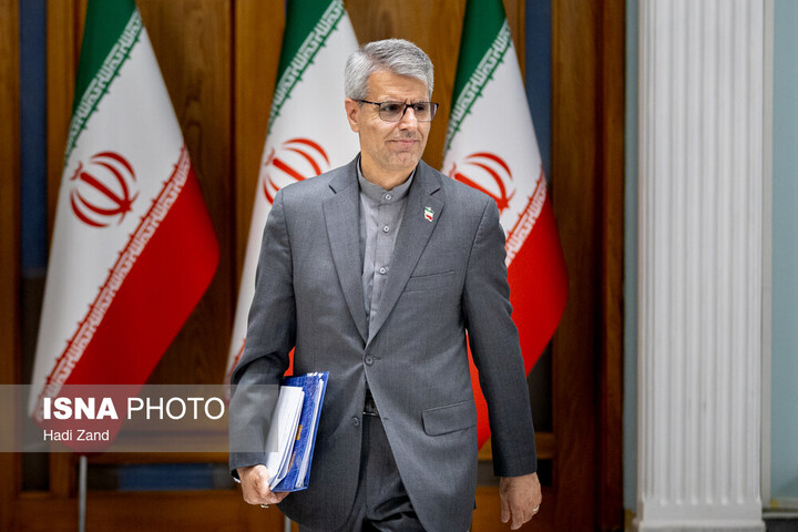 بقائی: پس از اظهارات تهدیدآمیز ترامپ، هیئت ایرانی از ادامه نشست چهارجانبه خودداری کرد