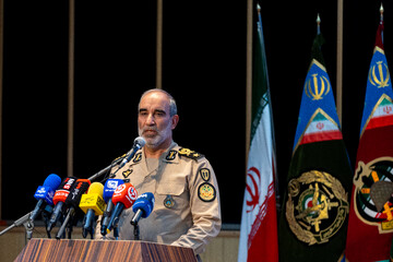 سخنرانی امیر سرتیپ علی جهانشاهی فرمانده نیروی زمینی ارتش (نزاجا) در مراسم تجلیل و اهدای نشان فداکاری به خانواده‌های شهدا
