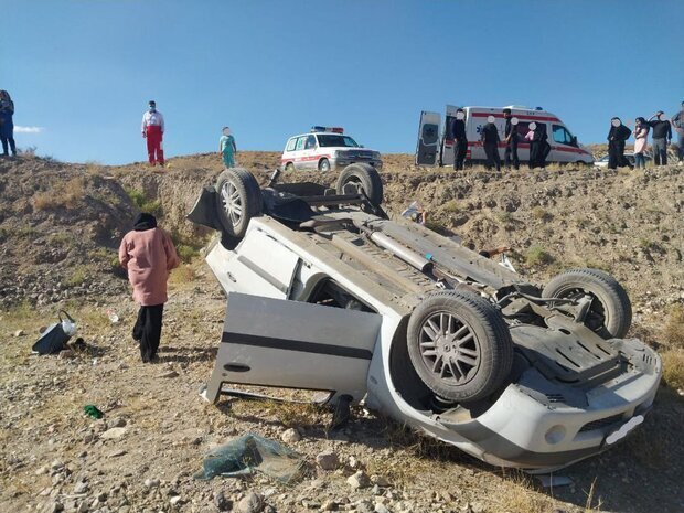 واژگونی دو خودروی شوتی در استان کرمان ۱۹ مصدوم و یک کشته برجا گذاشت